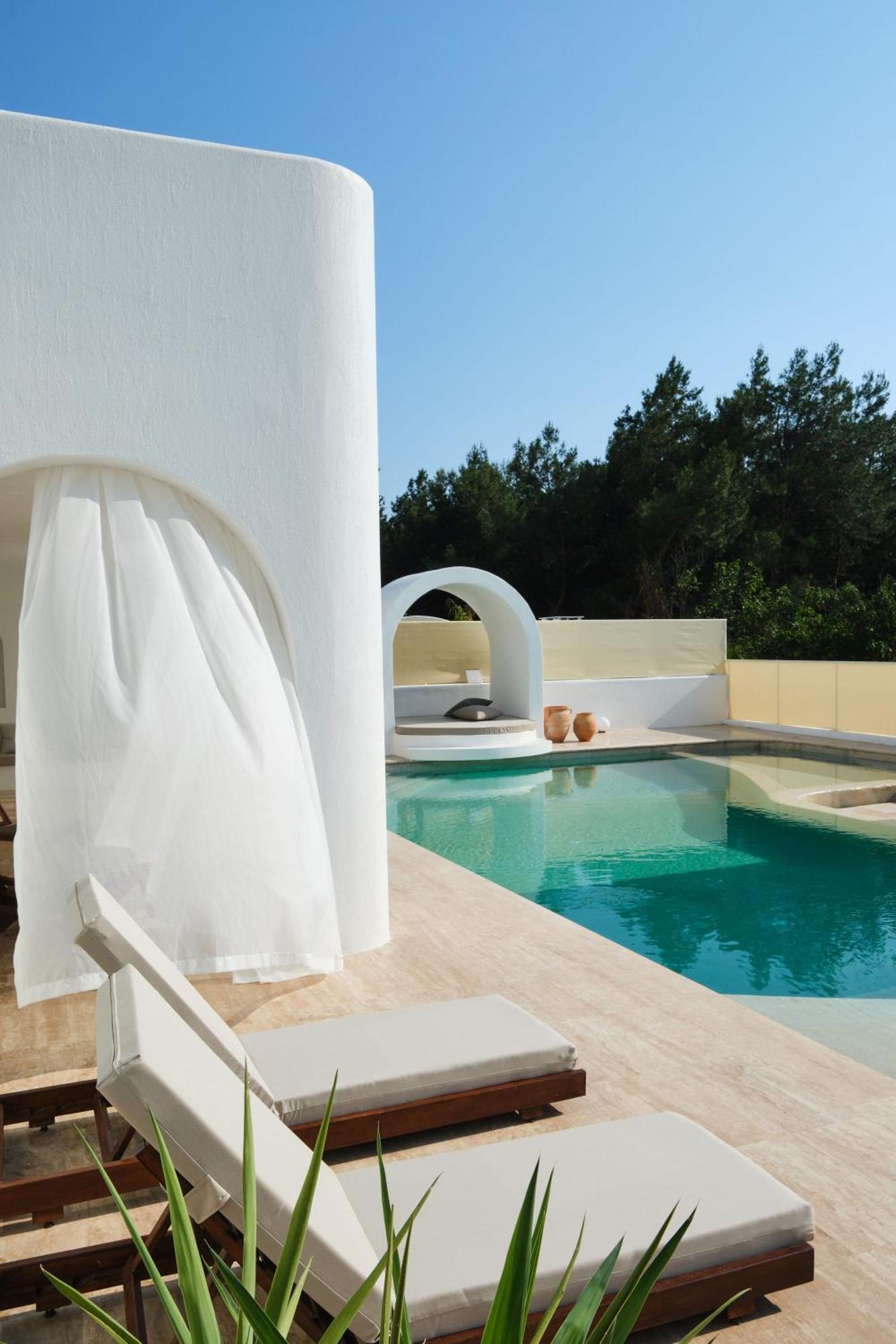 Ionx - Indoor & Outdoor Pool, Sauna, Bathtub, Jacuzzi * Fethiye