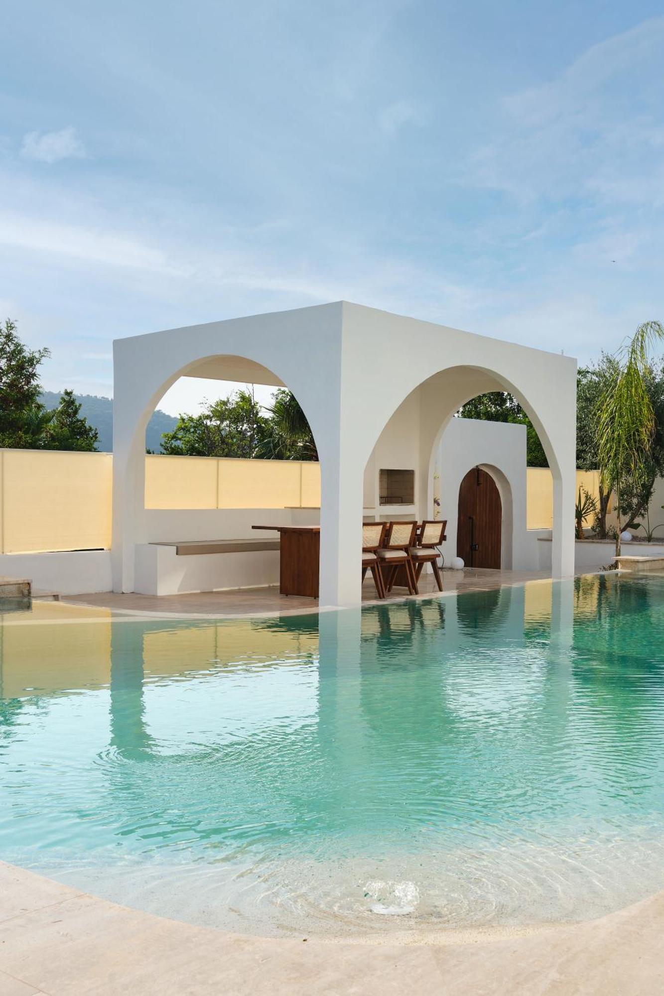 Ionx - Indoor & Outdoor Pool, Sauna, Bathtub, Jacuzzi Villa *