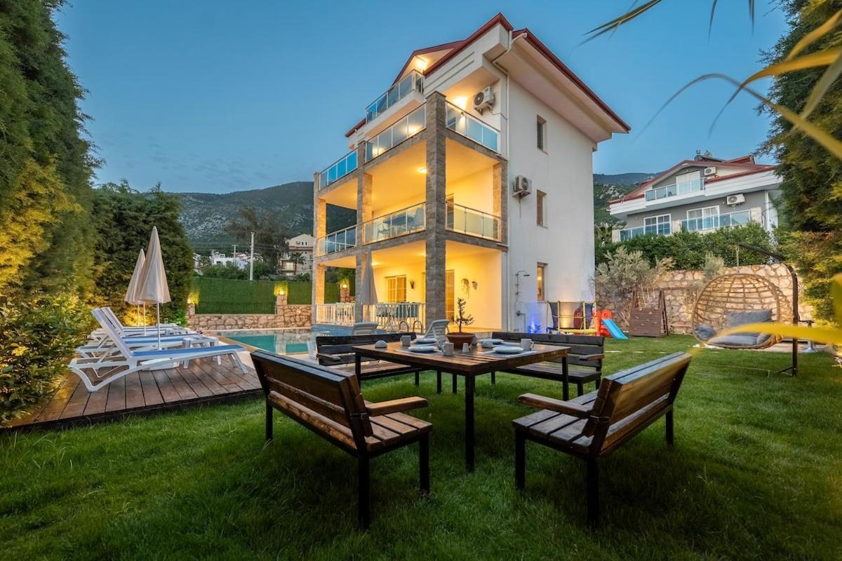 Villa Oeluedeniz, Solvento