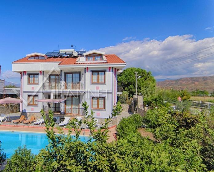 Villa For 14 With Private Pool In Calis,