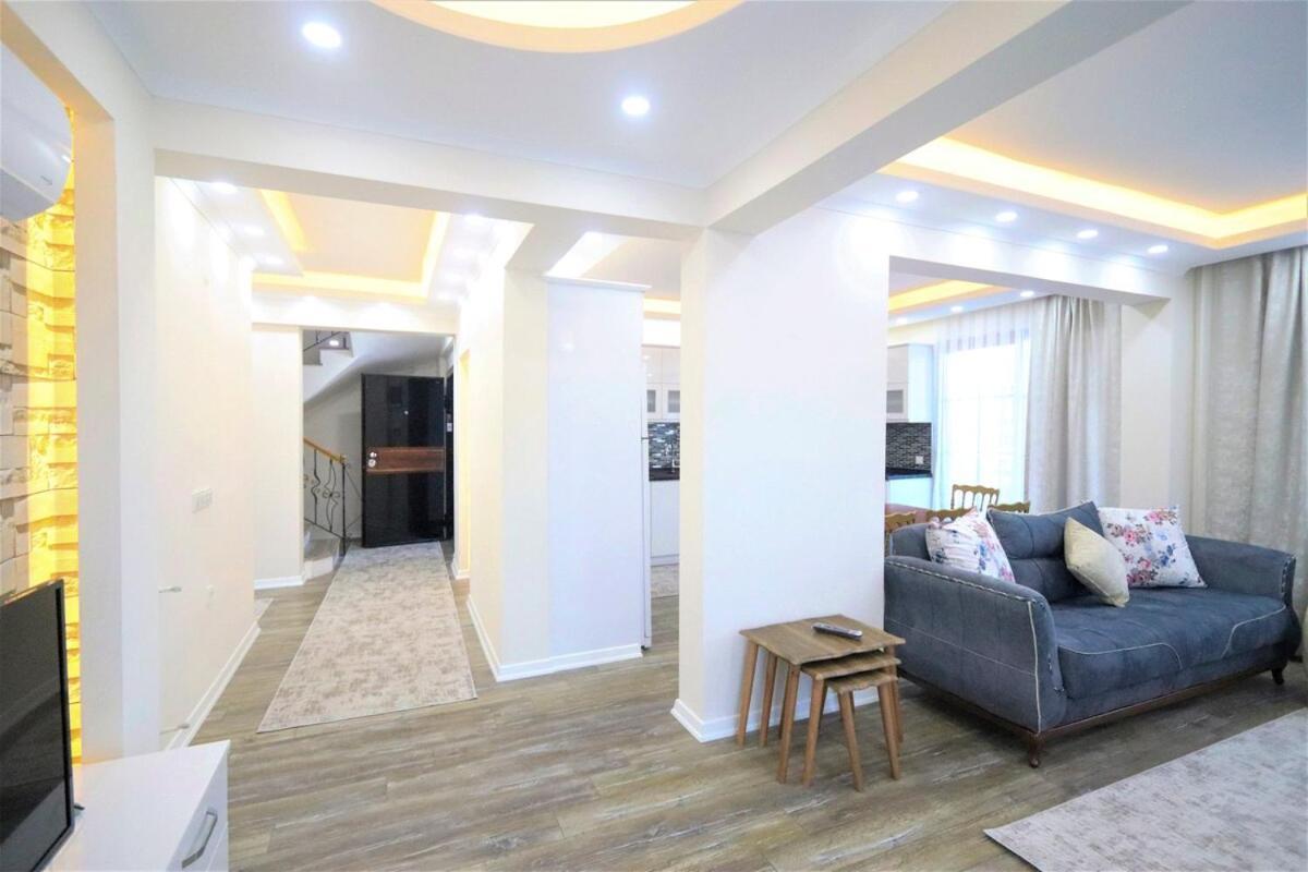 For 14 With Private Pool In Calis,