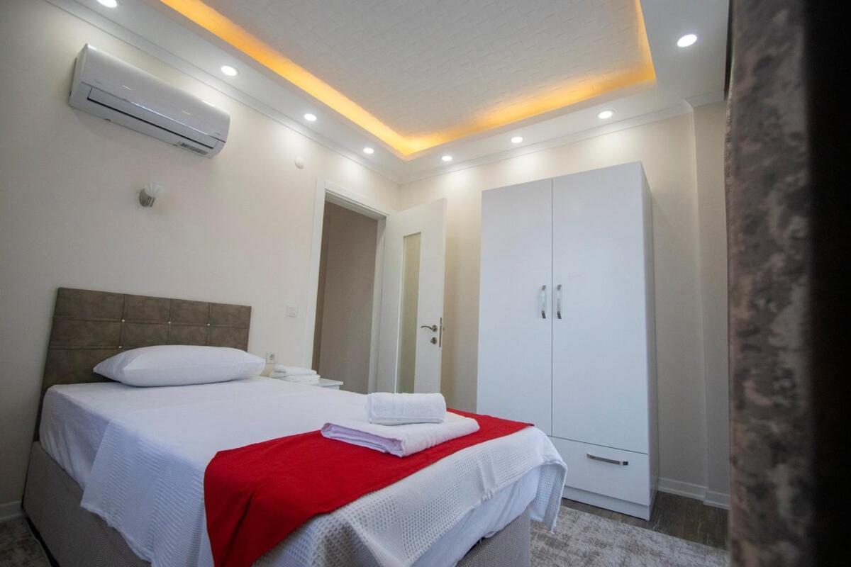 Villa For 14 With Private Pool In Calis, Fethiye