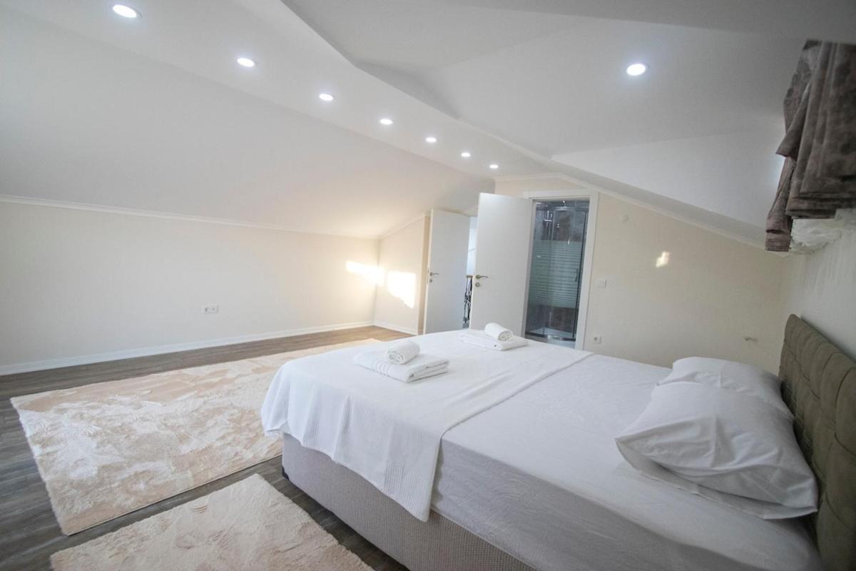 Villa For 14 With Private Pool In Calis, *