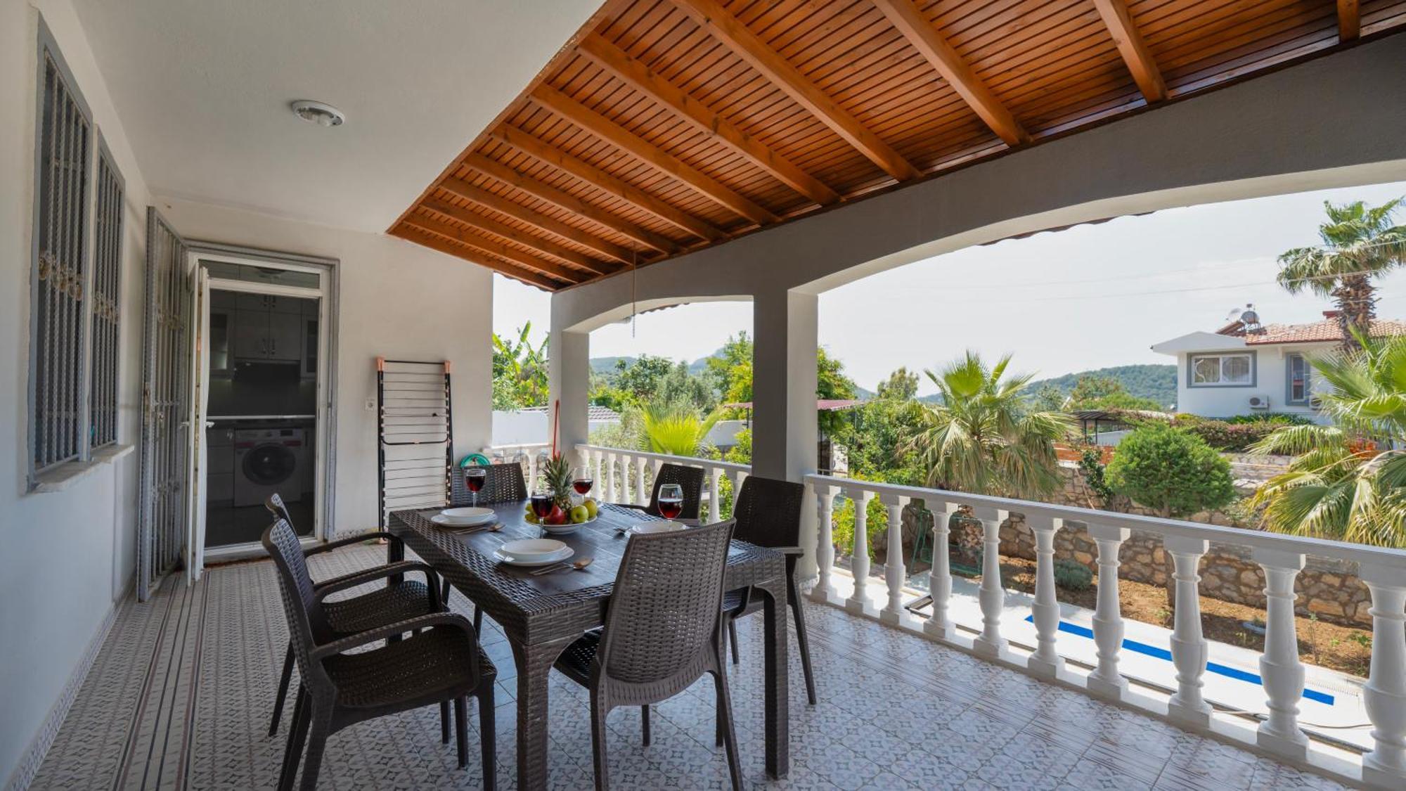 Villa Gunes *