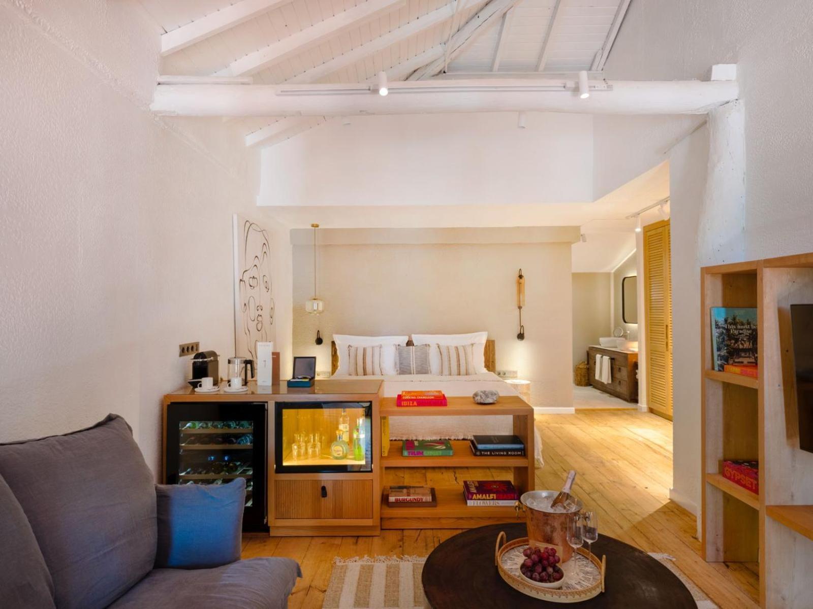 Yazz Collective Hotel