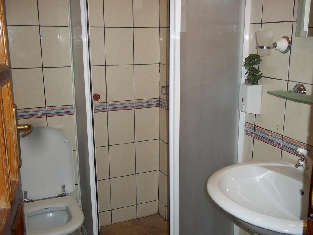 Erciyes Apart Otel *