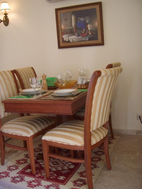 Villacarli Villa *
