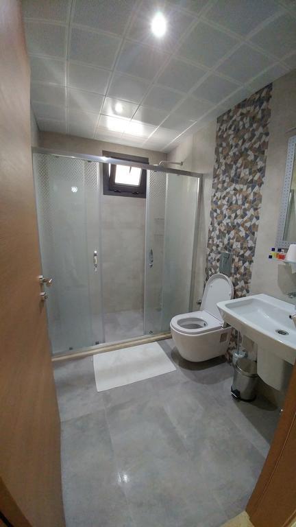Apart Otel Arti̇m *