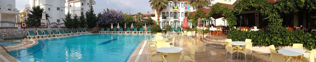 Hotel Bezay 2*