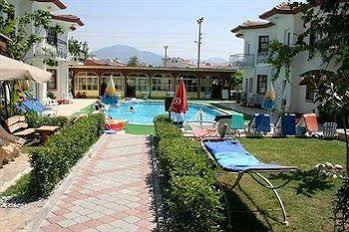 Hotel Dost 3*