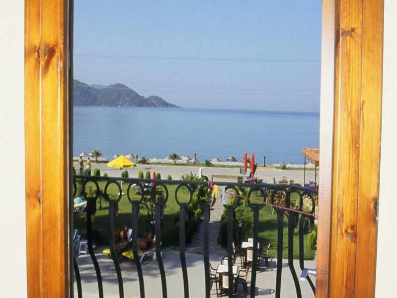 Hotel Area 3*