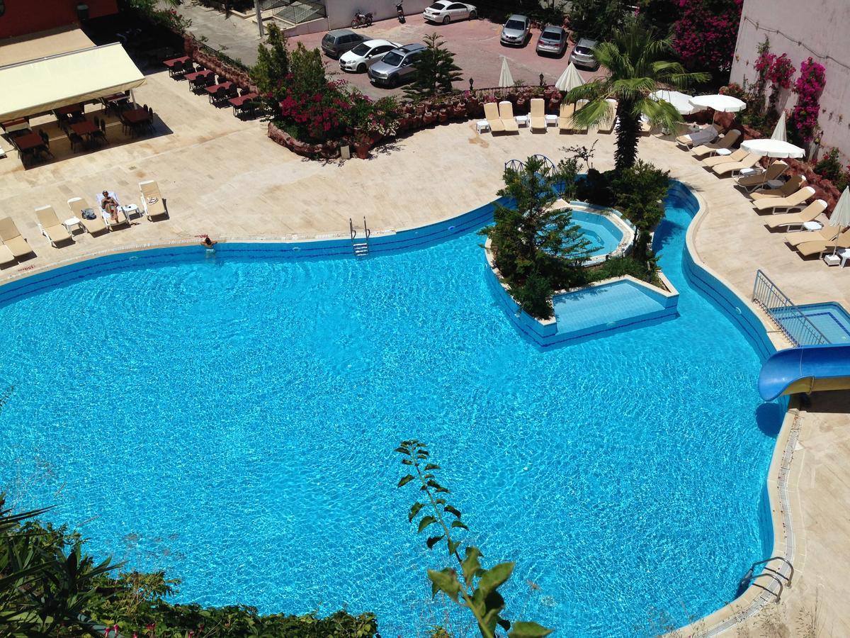 Hotel Pirlanta 3*