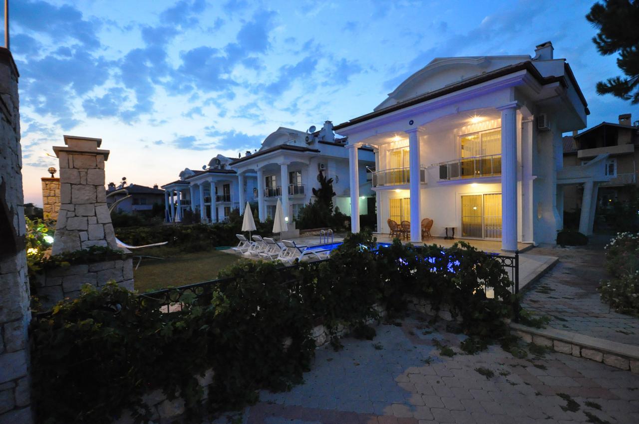 Artemis Villa