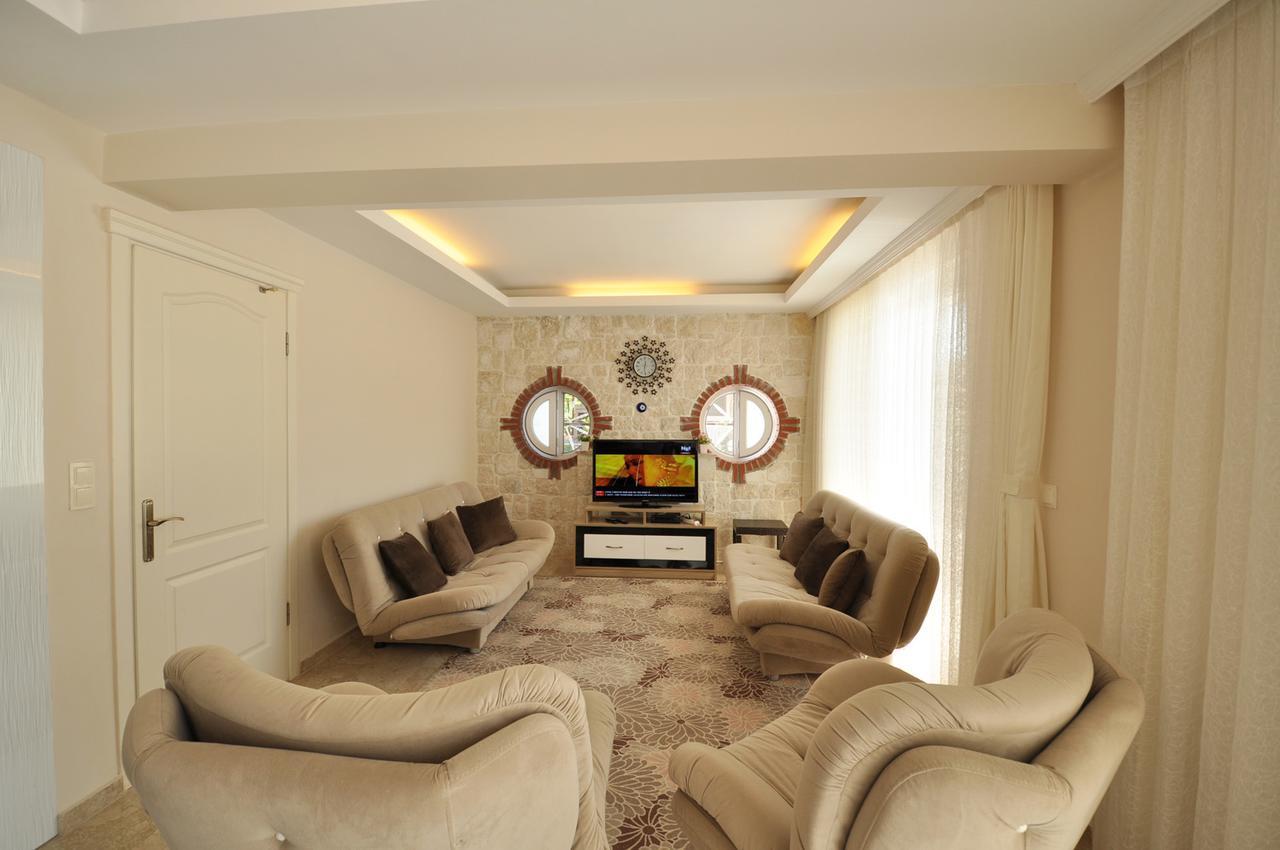 Artemis Villa *