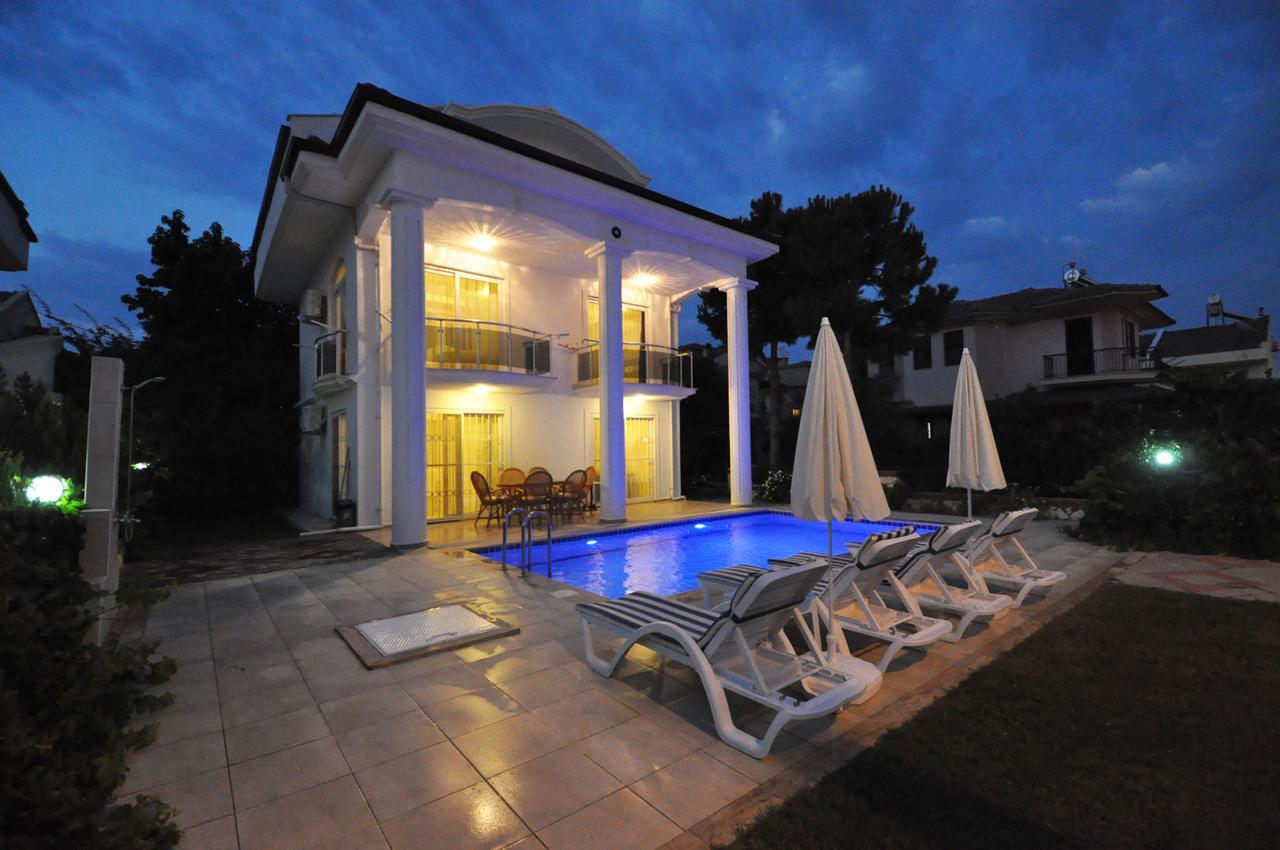 Artemis Villa