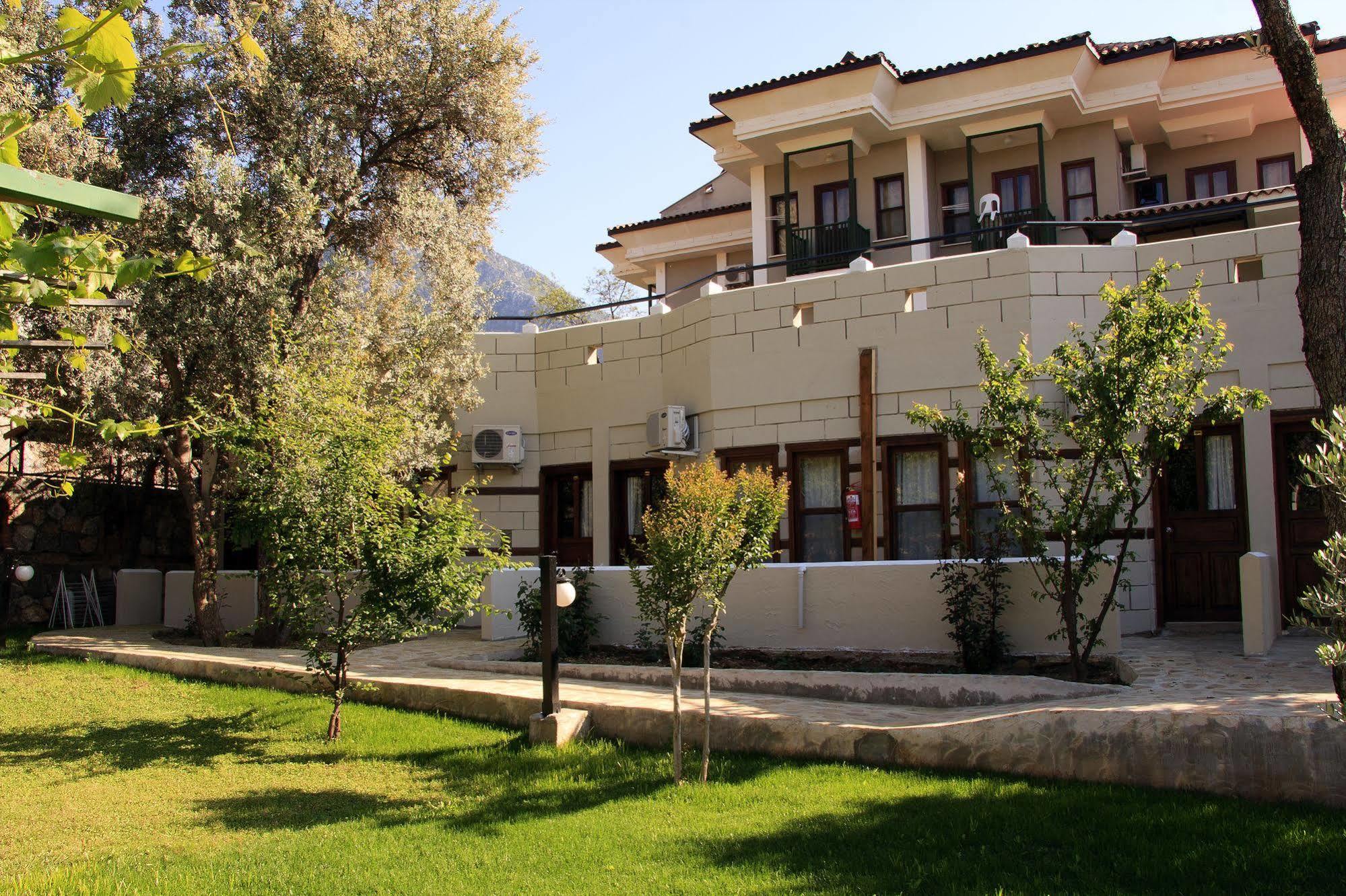 Otel Ova 3*