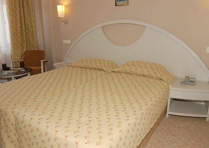 Hotel Pirlanta 3*