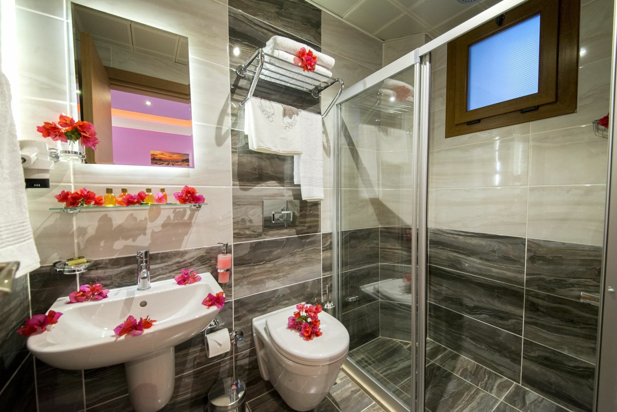 Otel Kayı