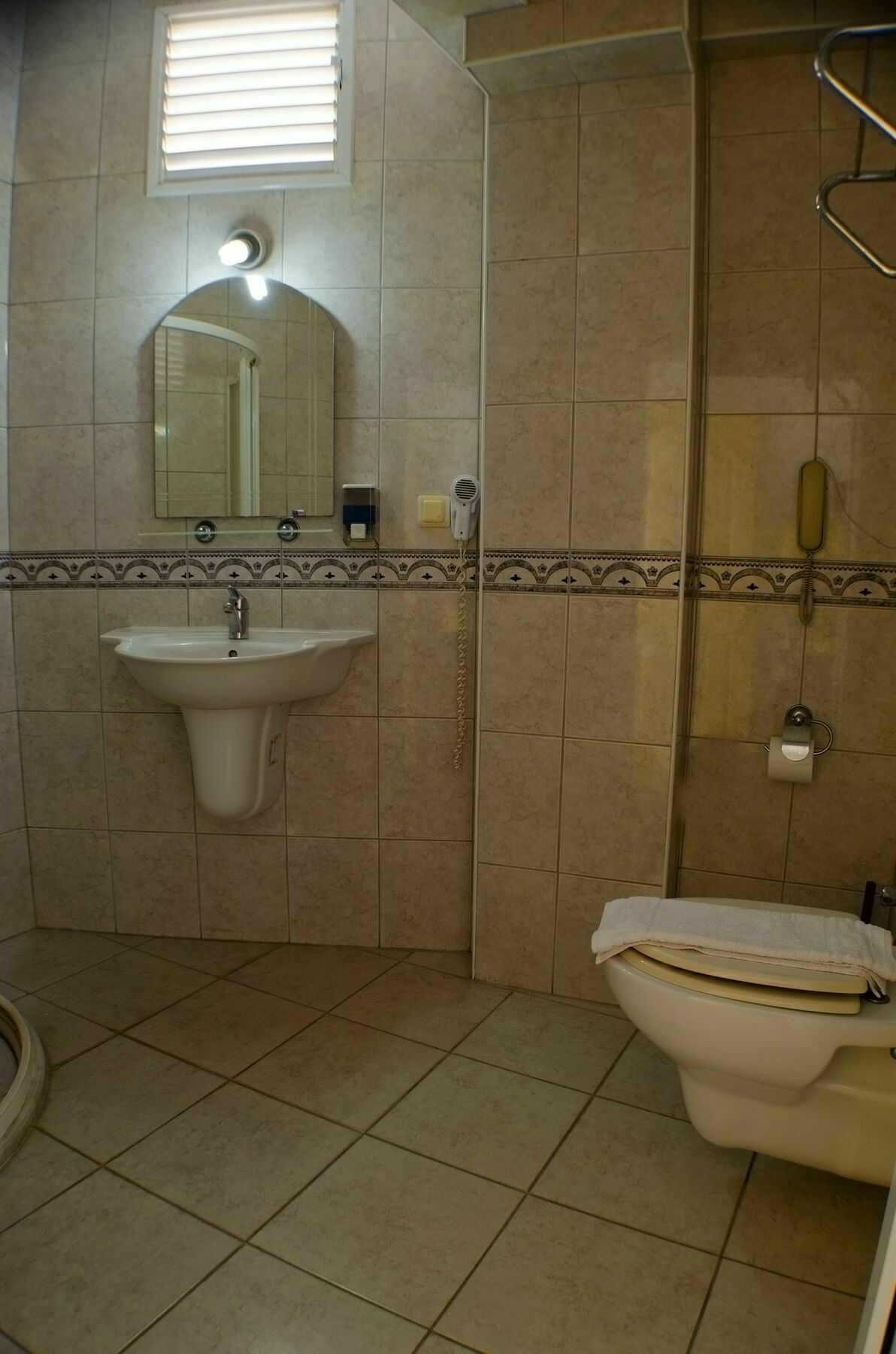 Hotel Seril 1