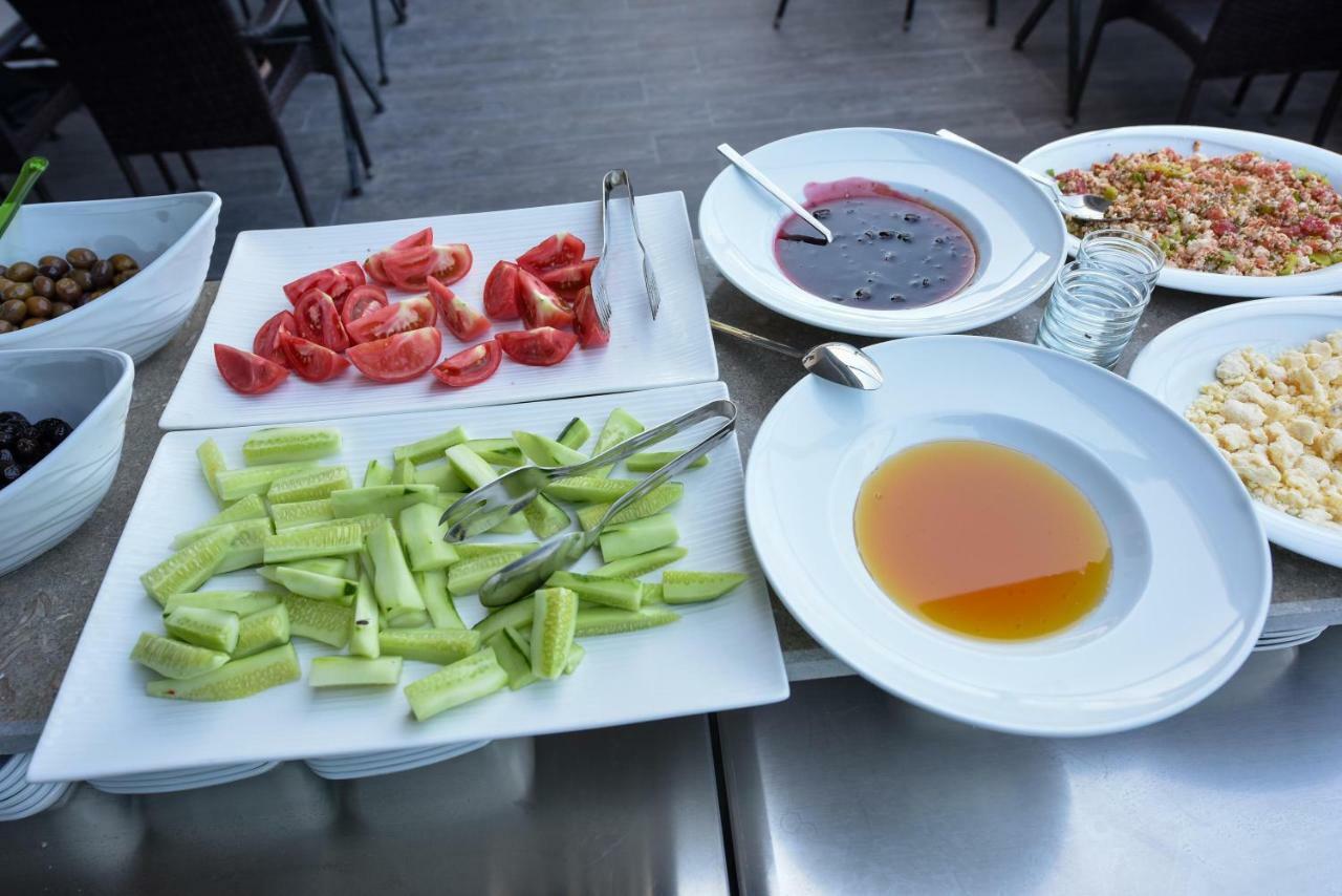 Hotel Lidya