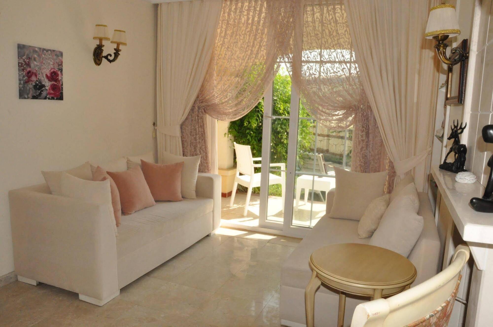 Villamel Villa *