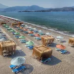 Yuecel Hotel