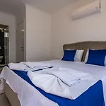 Salkım- 4 Bedroom Holiday Villa in Oludeniz
