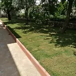 Bella Rose Hotel