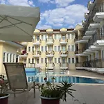 Verde Port Hotel