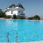 Orka Royal Hills E4