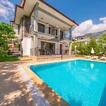Beyaz Villa