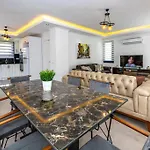 Violet - 4 Bedroom Holiday Villa In Oeluedeniz