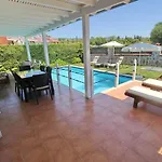 Oasis B4 Villa