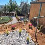 Villa Ugni Blanc Uezuem Baglari Ve Zeytinlikler Icinde Mini Bir Cennet Ve Tiny House Konseptli Havuzlu Uecgen Ev - Крошечный Дом - Скрытый Рай