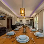 Villa Ela With Private Pool