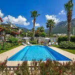 Gundogdu - 3 Bedroms Private Pool Holiday Villa In Oeluedeniz