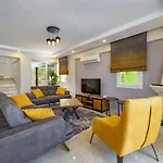 Villa Kamelya, Isitmali Kapali Havuz Ve Saunali Tatil Villaniz