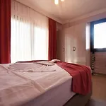 “Villa Desen”Oeluedenizde Muestakil 4+1 Havuzlu Villa