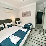 Nefis Hotel City