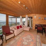 Goecek Tiny House Bungalow