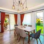 4 Beds, Luxury Holiday Villa in Hisarönü Ölüdeniz Villa Mia