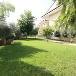 Nearby The Sea With Pool Triplex Villa
