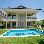 Seaside Residence, Villa Sar, Deniz Manzarali Fethiye Calis , 4 Yatak Odali ,8 Kisilik Muestakil Havuzlu Villa