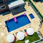 Villa Byssa