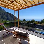 Villa YuGa