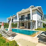 4 Bedroom Holiday Villa In Hisaroenue Oeluedeniz- Gold Rose