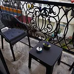 Luxury Apartment At Cordon Rezidance 46