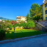 Begonvil Evleri