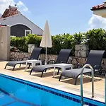 Arnna 4 Villa