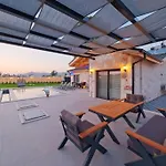 Ader Villa 6